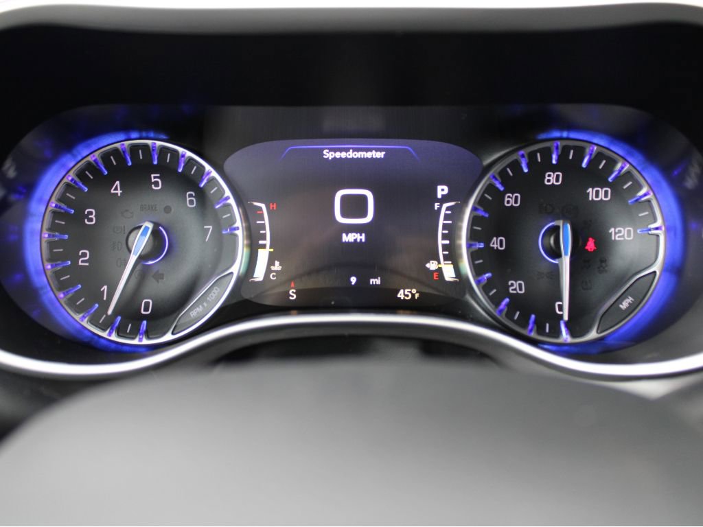 New 2026 Chrysler Pacifica Select image 16