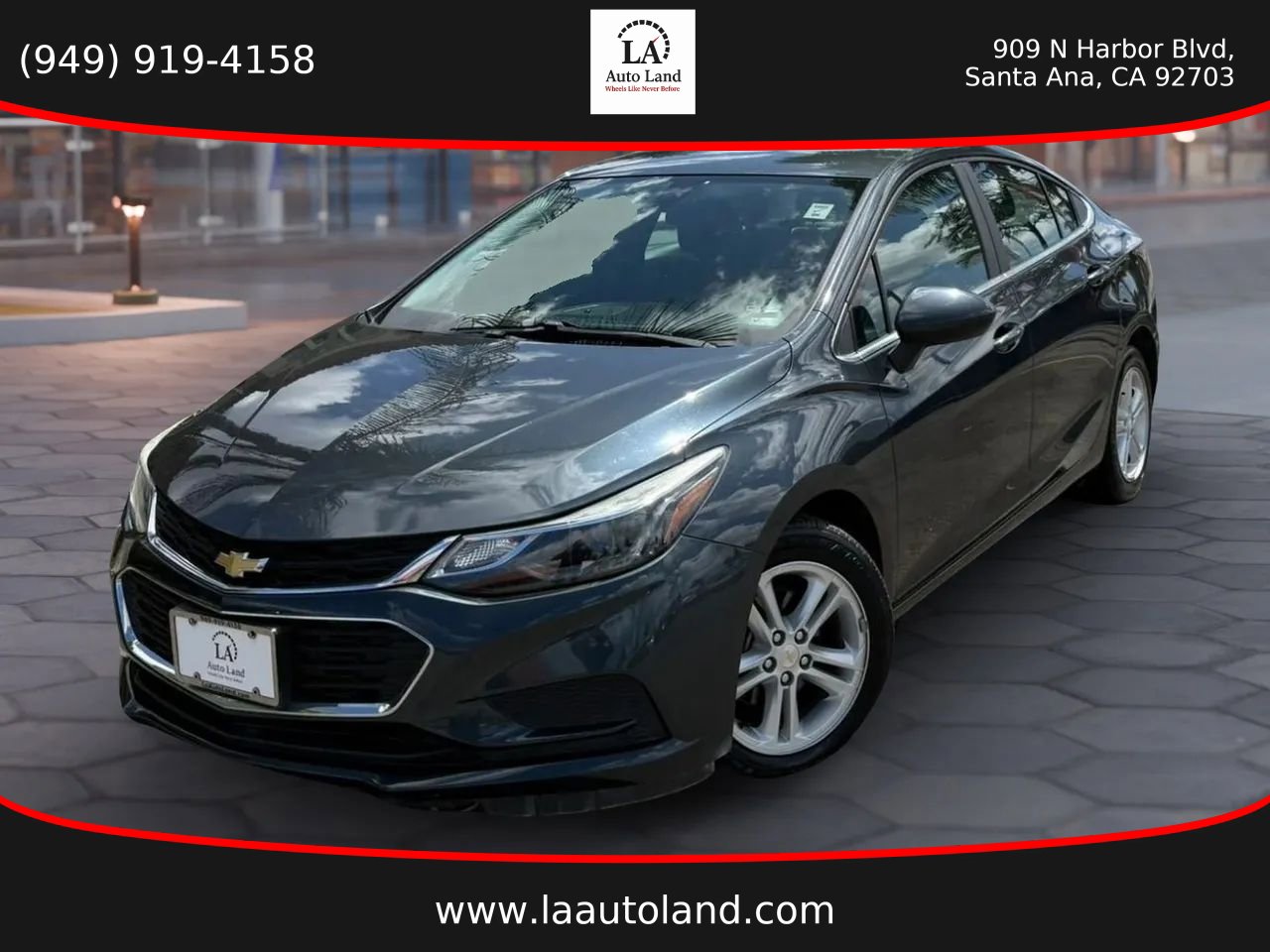 Used 2017 Chevrolet Cruze LT FWD image 1
