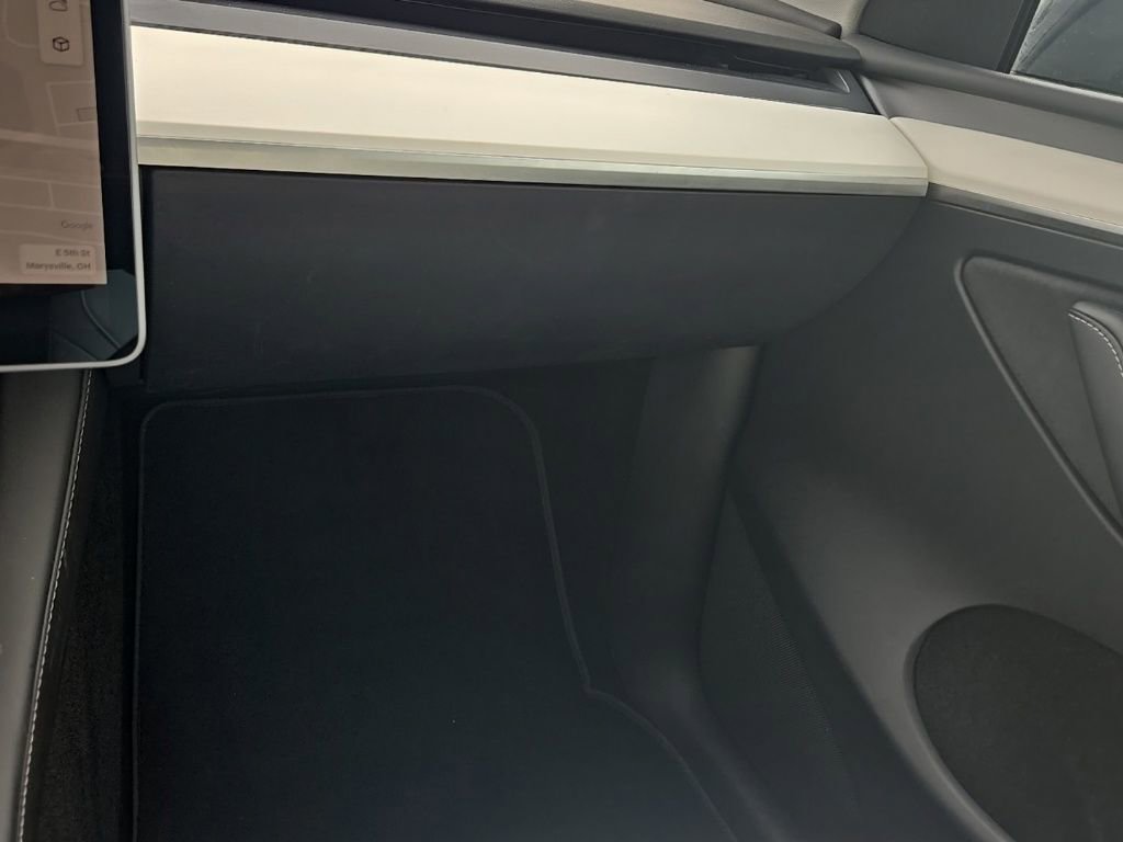 Used 2023 Tesla Model Y Long Range image 16
