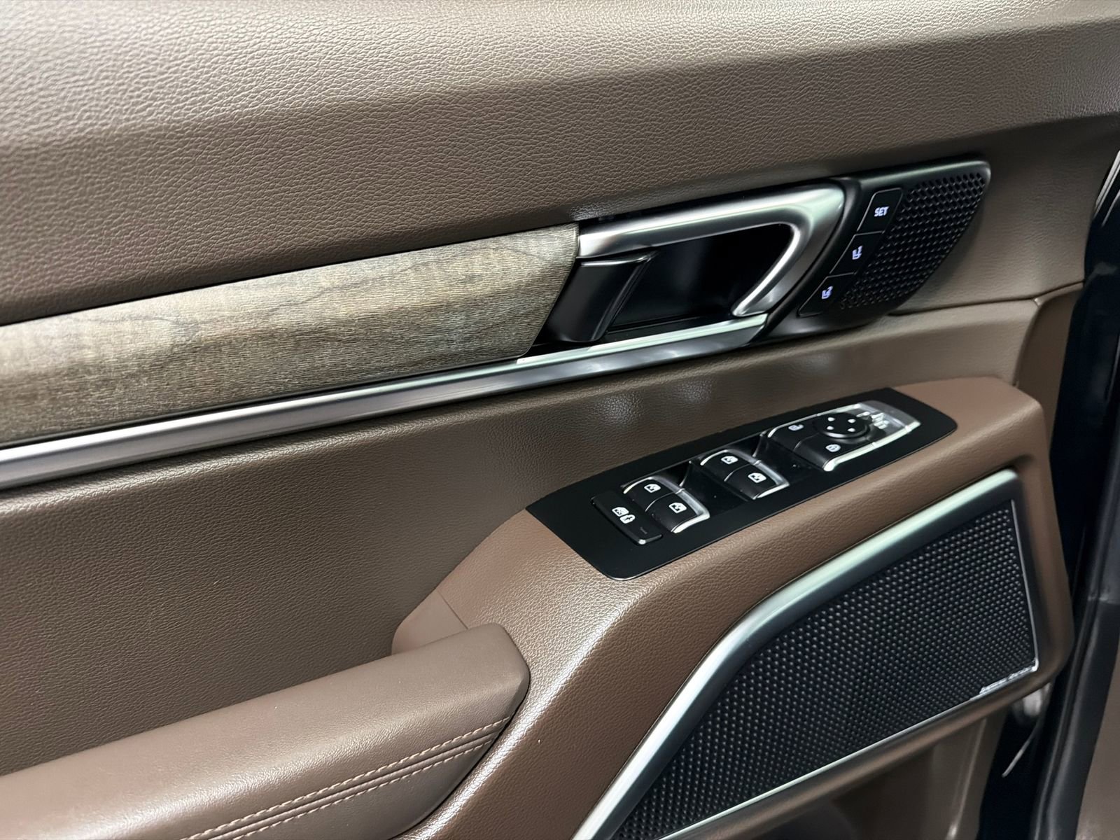 Used 2022 Kia Telluride SX image 37