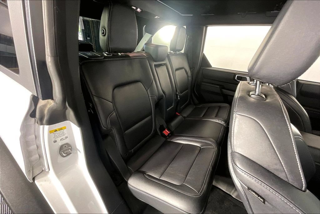 Used 2025 Ford Bronco Badlands AWD/4WD image 36