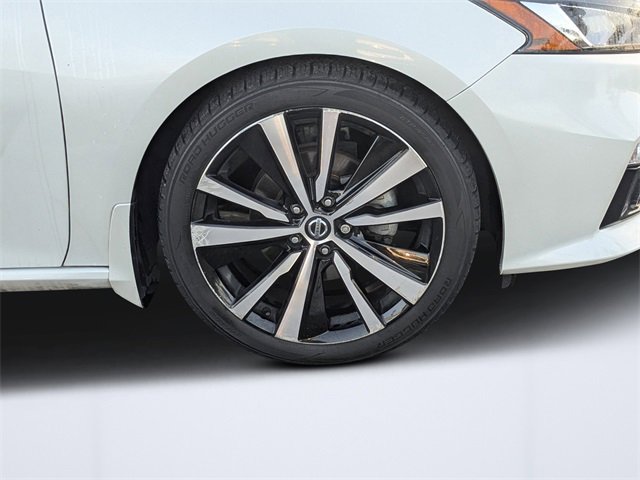 Used 2020 Nissan Altima 2.5 Platinum image 11
