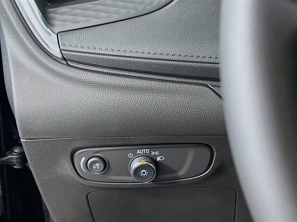 New 2026 Buick Encore GX Avenir w/ Avenir Technology Package AWD/4WD image 9