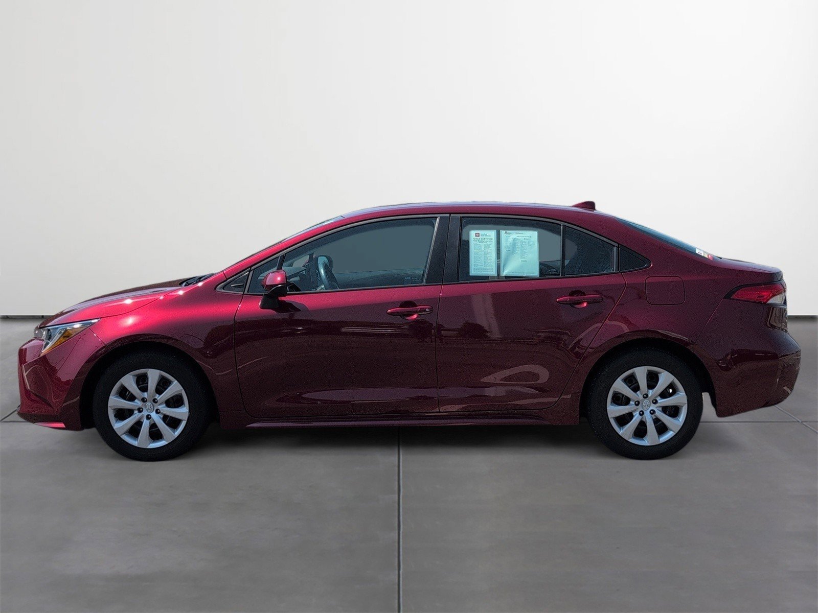 Used 2023 Toyota Corolla LE FWD image 3