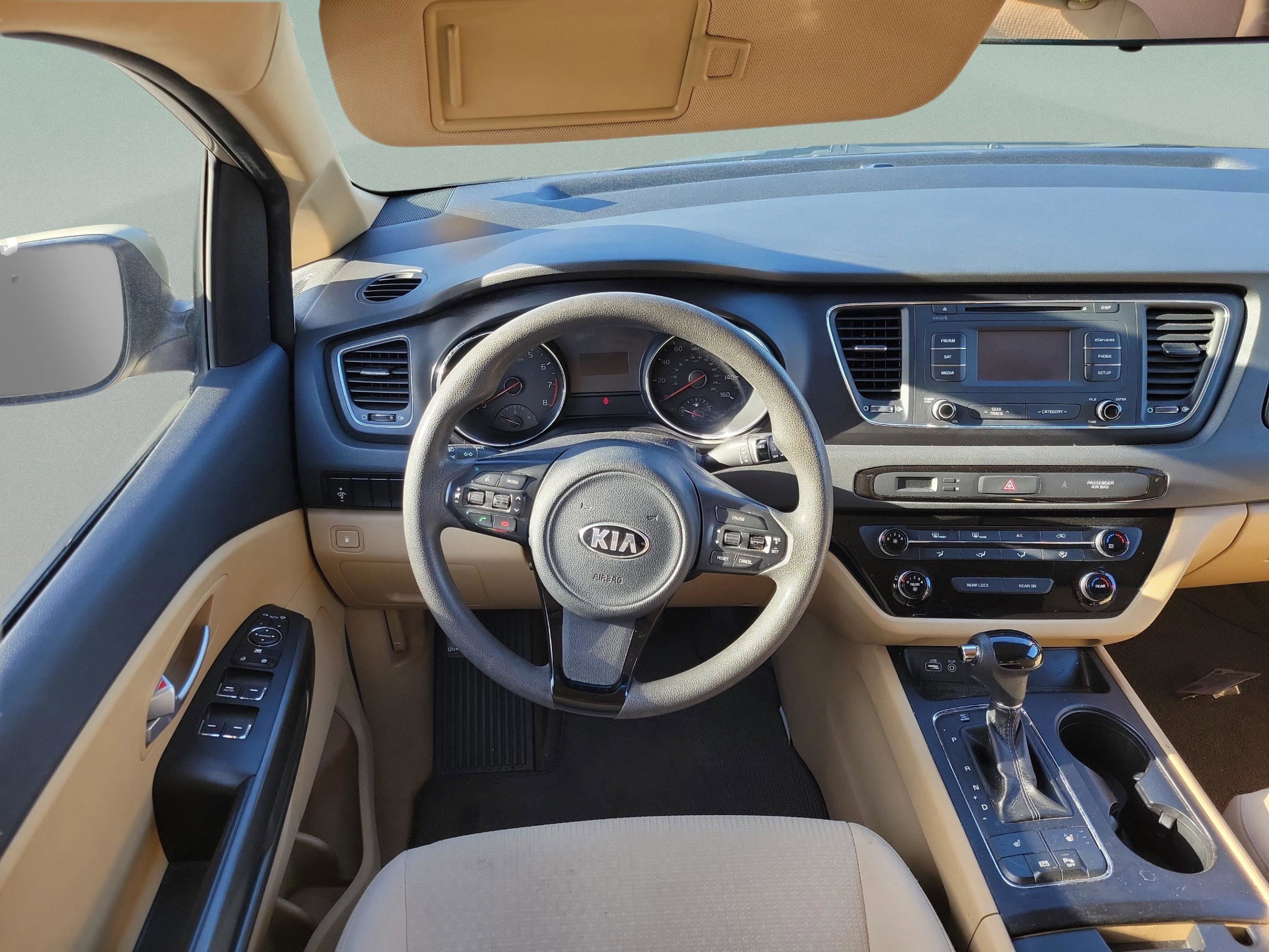 Used 2016 Kia Sedona LX w/ LX Convenience Package image 10