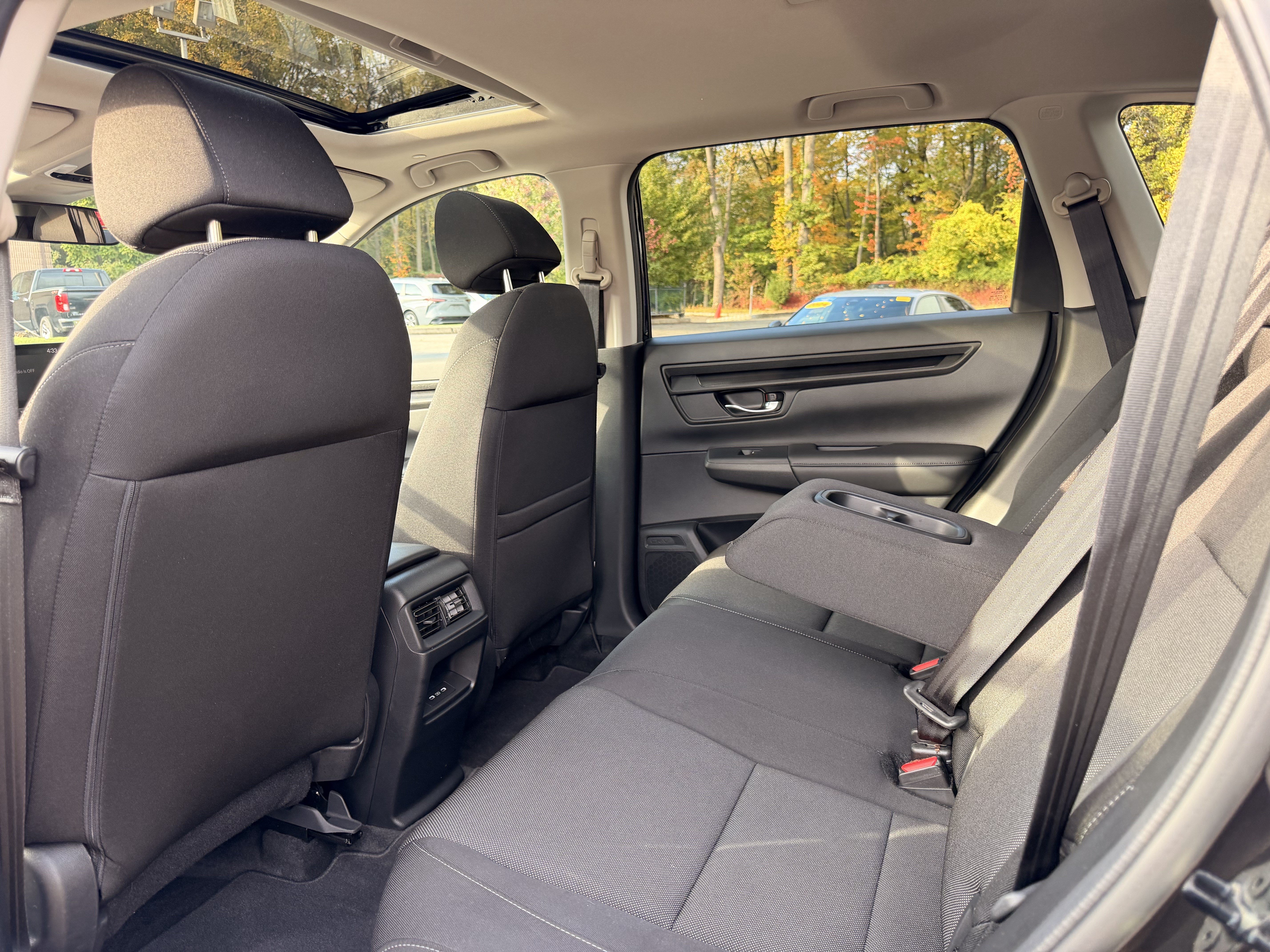 Used 2024 Honda CR-V EX image 27