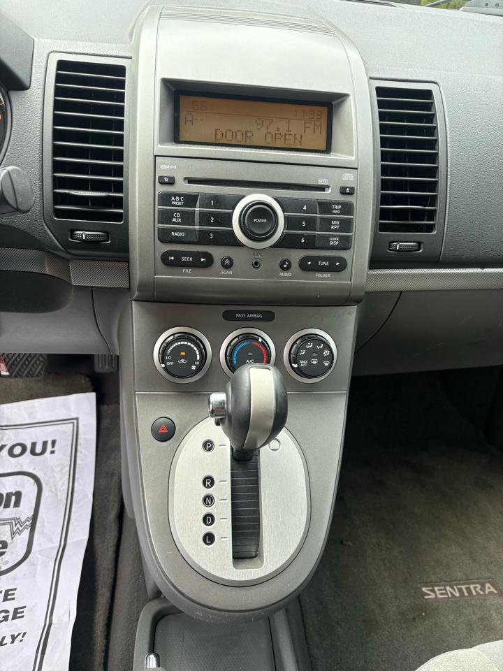 Used 2009 Nissan Sentra 2.0 SR FE+ FWD image 16