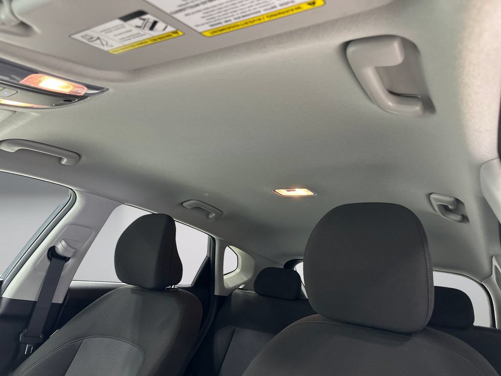 Certified 2025 Hyundai Kona SEL FWD image 18