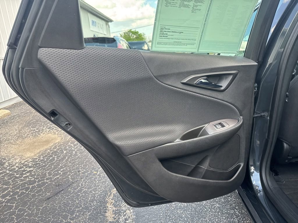 Used 2018 Chevrolet Malibu LT FWD image 16