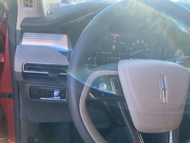 Used 2022 Lincoln Corsair AWD w/ Equipment Group 101A image 13