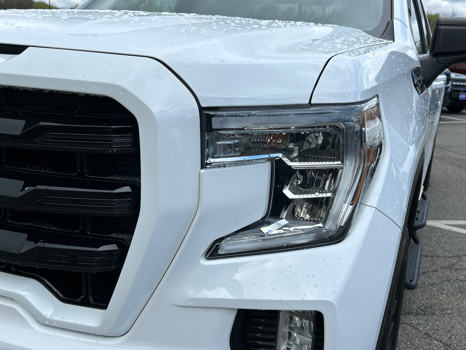 Used 2019 GMC Sierra 1500 Elevation w/ Elevation Value Package AWD/4WD image 5