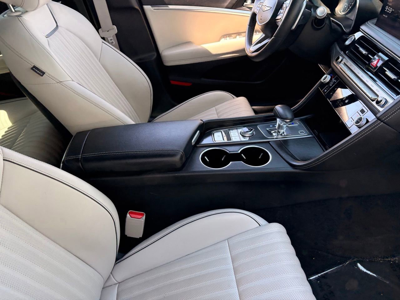 Used 2025 Genesis G70 2.5T w/ Sport Prestige Package RWD image 12