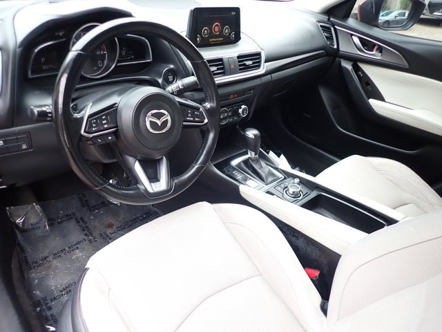 Used 2017 MAZDA MAZDA3 Grand Touring w/ Premium Equipment Package FWD image 9