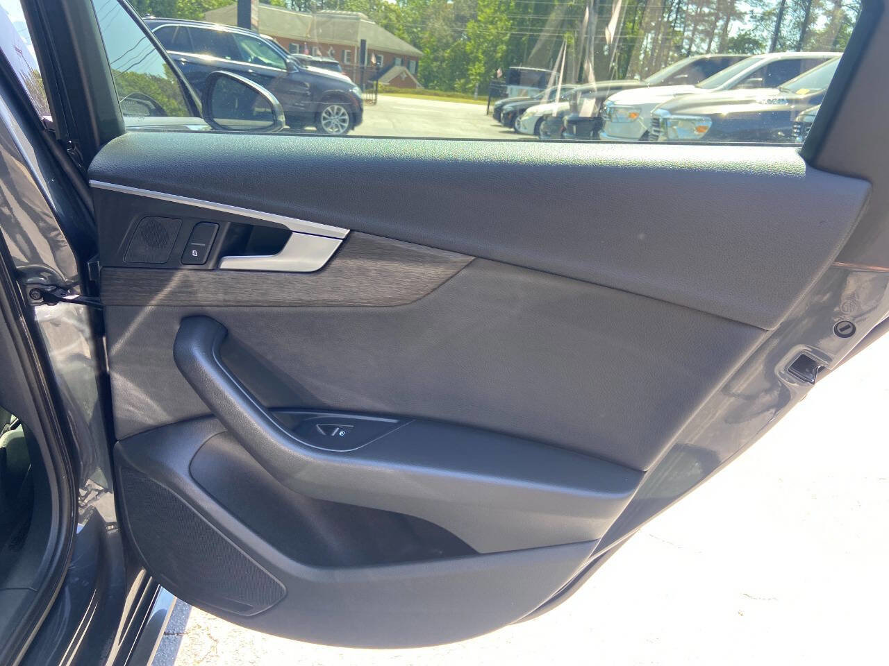 Used 2018 Audi A4 2.0T Ultra Premium w/ Convenience Package FWD image 25