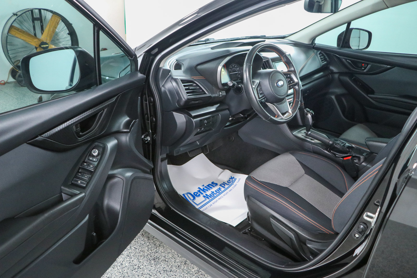 Used 2023 Subaru Crosstrek 2.0i Premium AWD/4WD image 3
