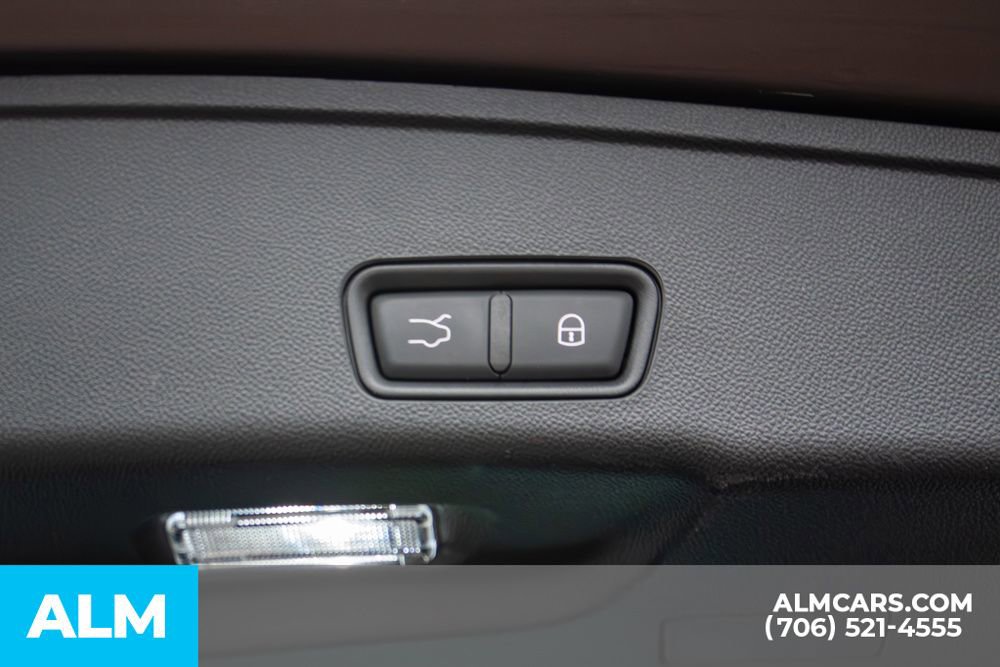 Used 2023 Maserati Grecale GT image 17