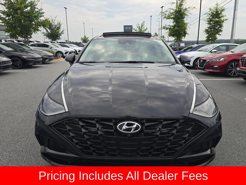 Certified 2023 Hyundai Sonata Limited w/ Preferred Accessory Package FWD image 8