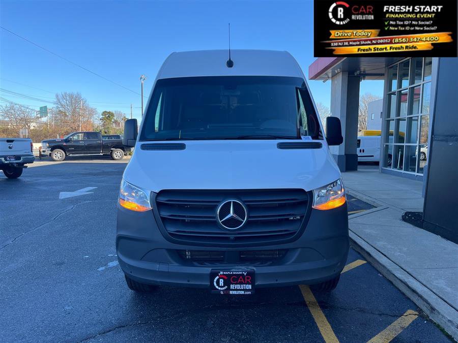 Used 2023 Mercedes-Benz Sprinter 2500 image 2