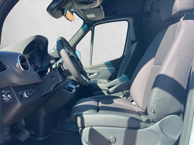 New 2026 Mercedes-Benz Sprinter 2500 video 4