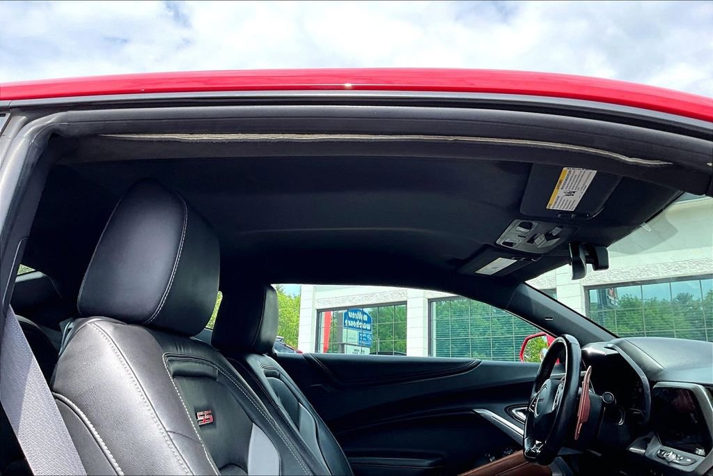 Used 2017 Chevrolet Camaro SS RWD image 19