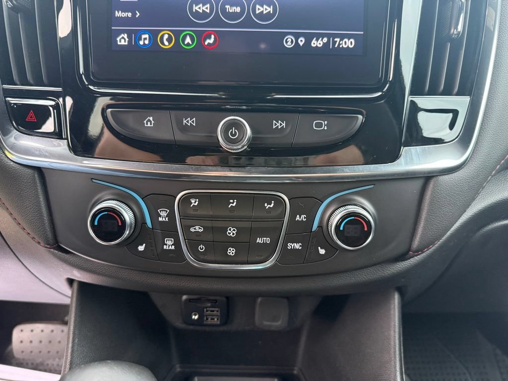Used 2023 Chevrolet Traverse RS w/ LPO, Floor Liner Package FWD image 40