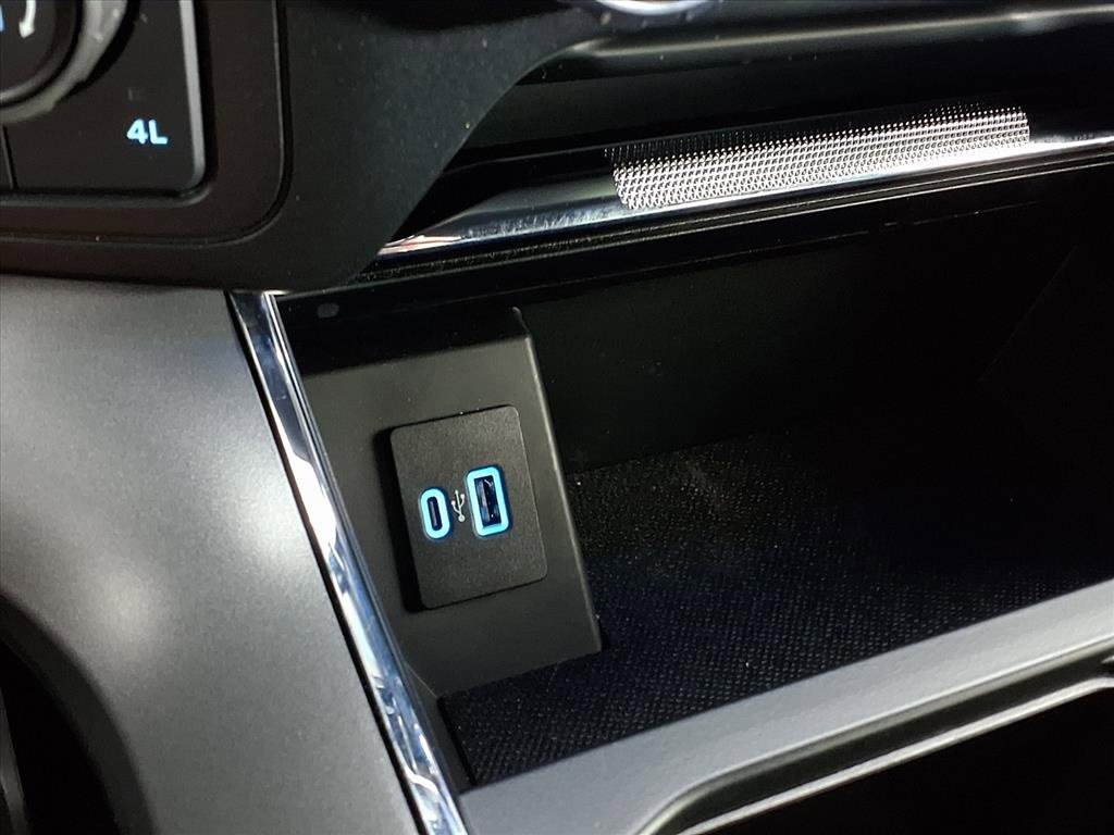 Used 2024 Ford F150 Lariat w/ FX4 Off-Road Package image 18