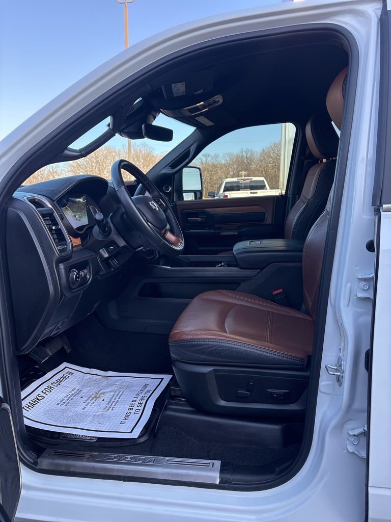 Used 2024 RAM 3500 Limited w/ Safety Group image 9
