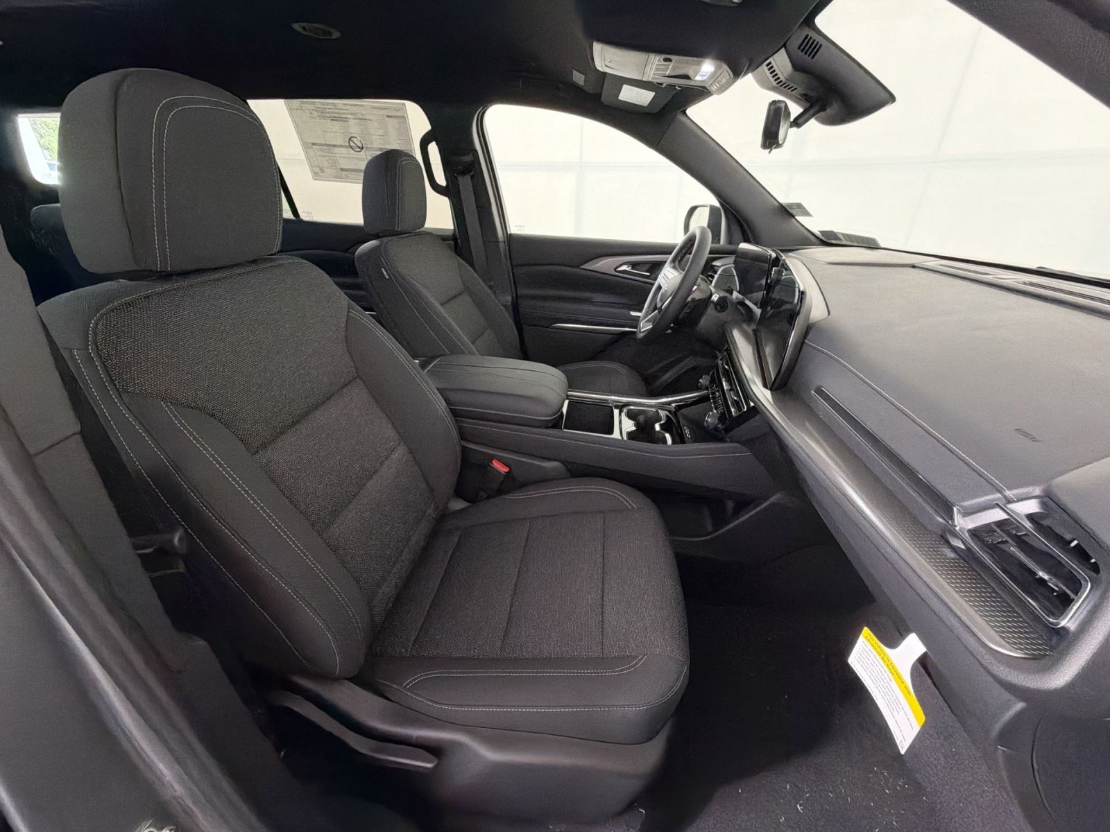 New 2027 Chevrolet Traverse LT w/ Midnight/Sport Edition FWD image 27