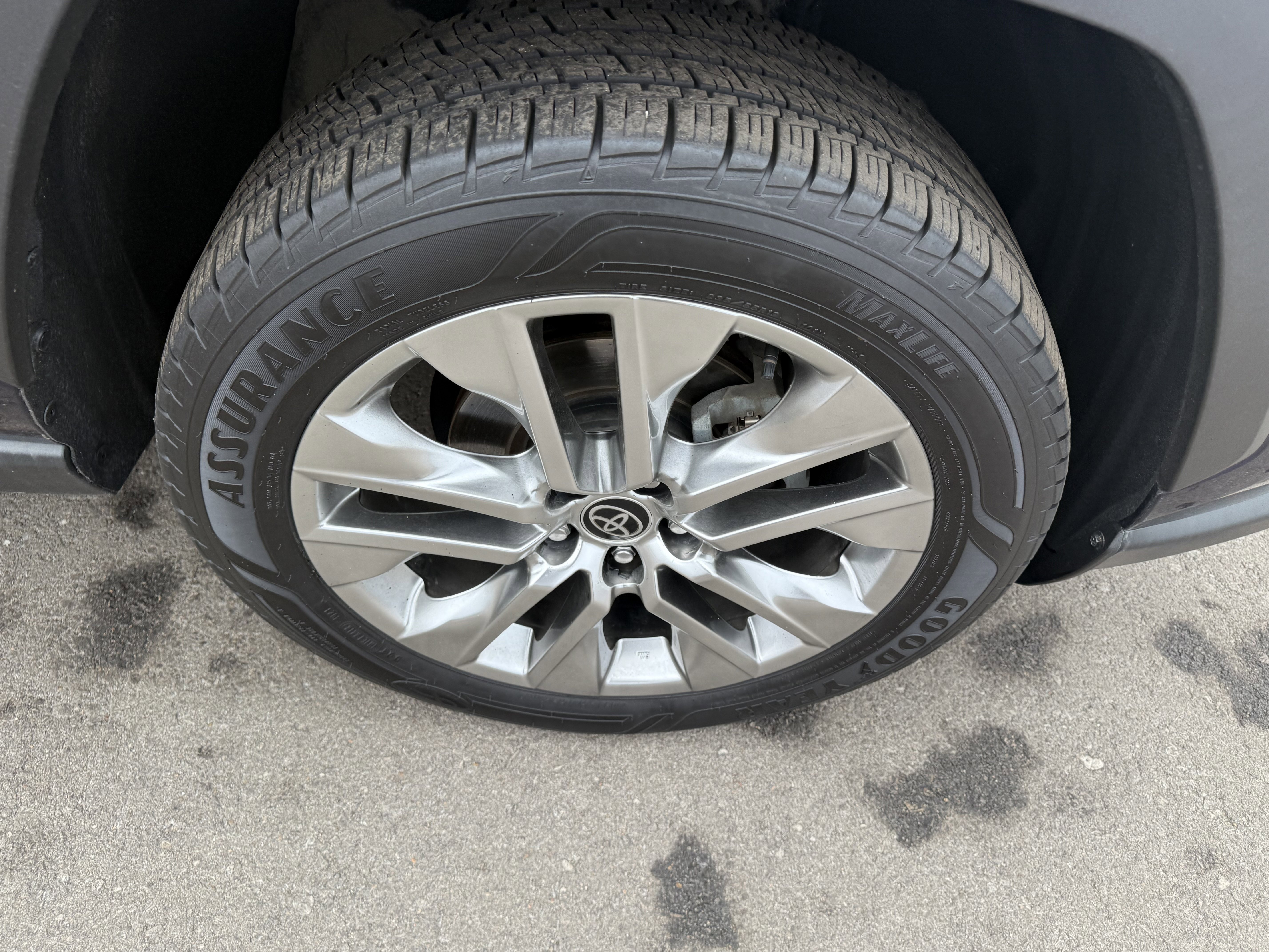 Certified 2022 Toyota RAV4 XLE Premium image 25