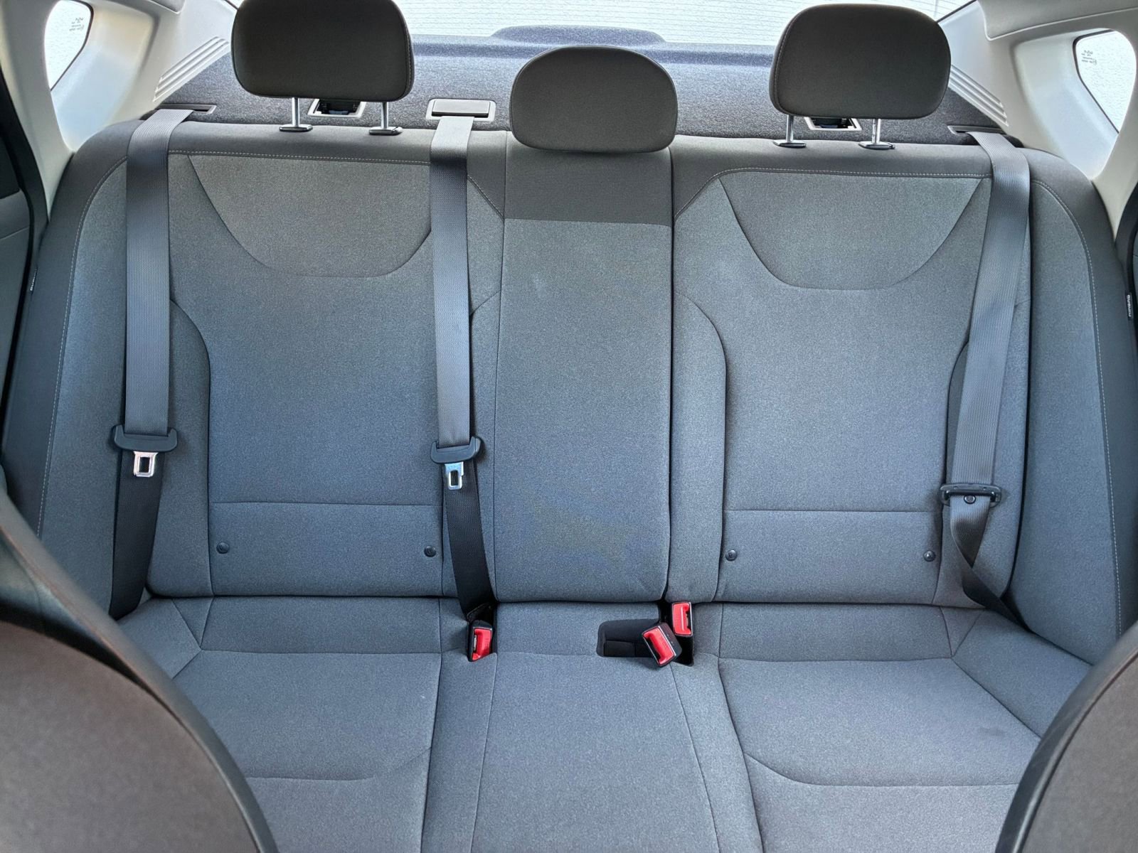 Used 2025 Kia K4 LXS image 37