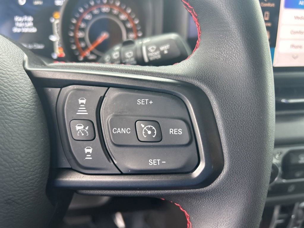 Used 2025 Jeep Wrangler Unlimited Rubicon AWD/4WD image 42