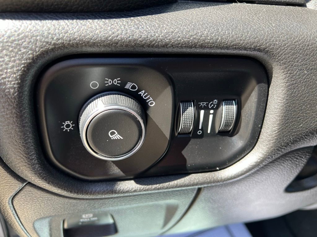 Used 2019 RAM 1500 Tradesman AWD/4WD image 30
