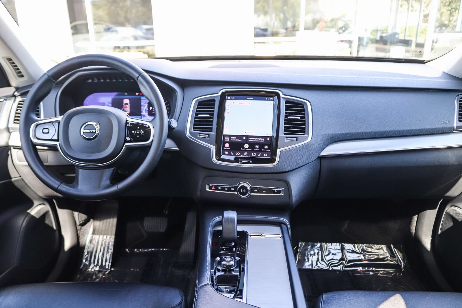 Used 2023 Volvo XC90 B5 Core w/ Protection Package Premier AWD/4WD image 14