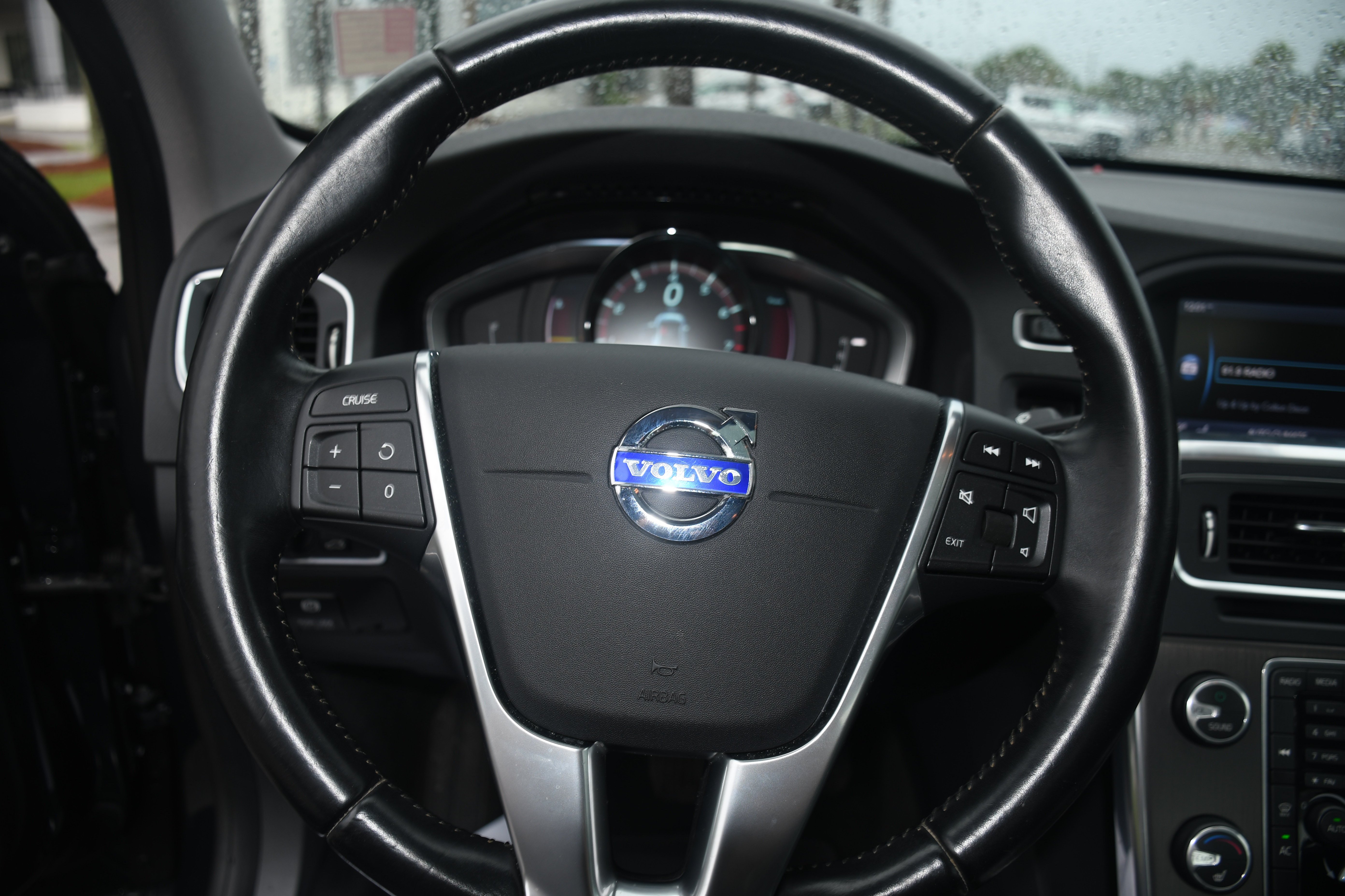 Used 2014 Volvo S60 T5 FWD image 14