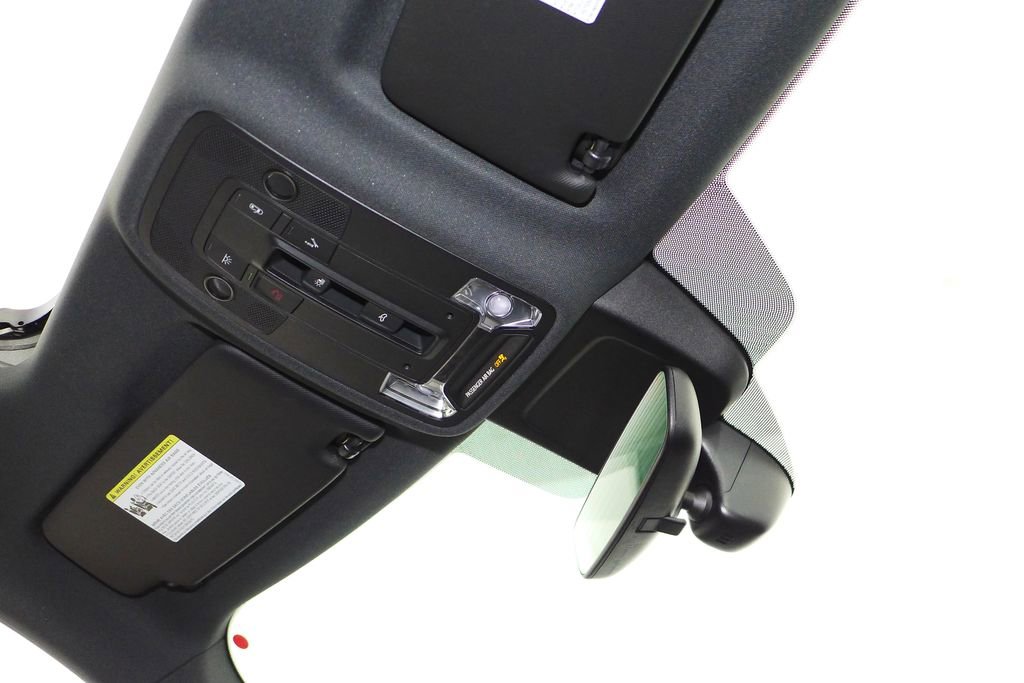 Used 2025 Audi Q3 2.0T Premium w/ Black Optic Sport Package image 17