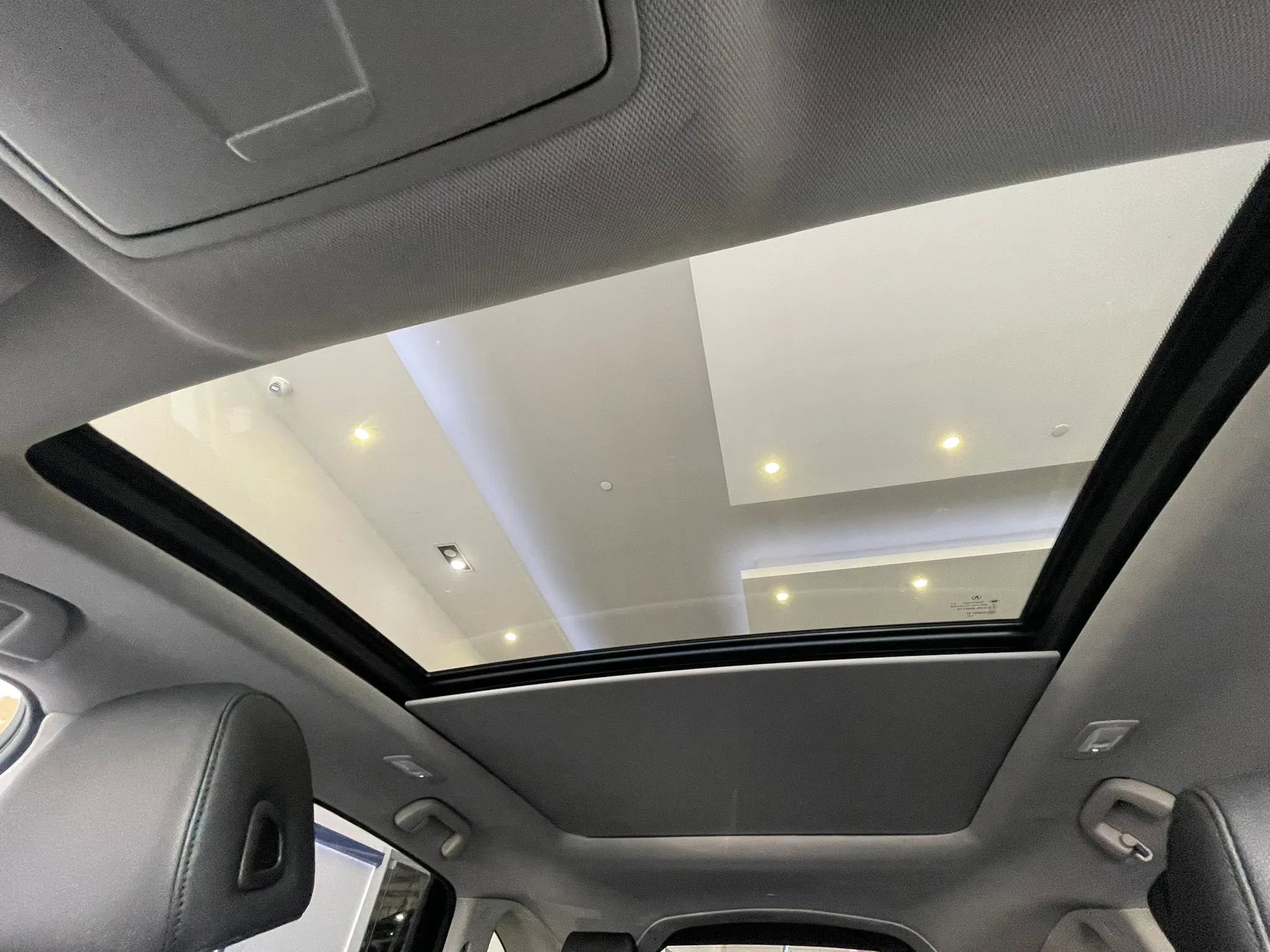 Used 2021 Acura RDX AWD image 18