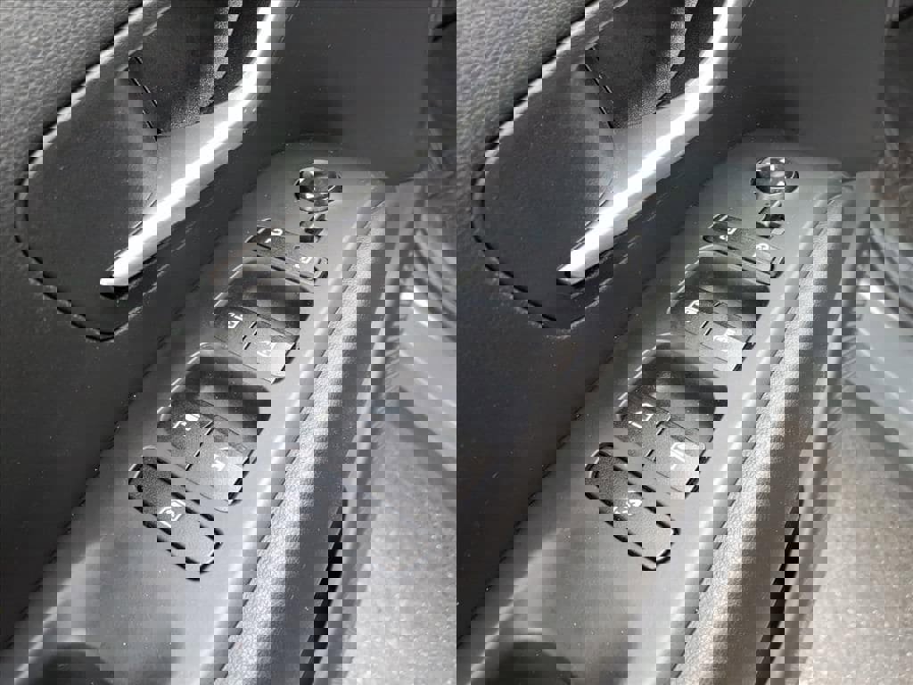 Used 2024 Hyundai Santa Cruz SEL image 8