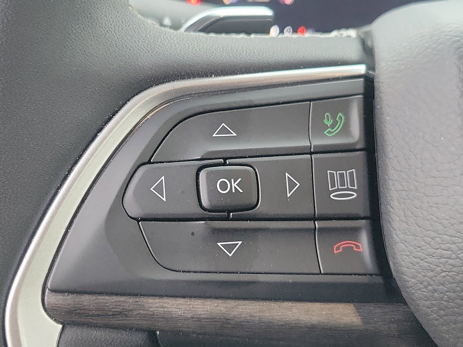 Certified 2023 Jeep Grand Cherokee Limited AWD/4WD image 21