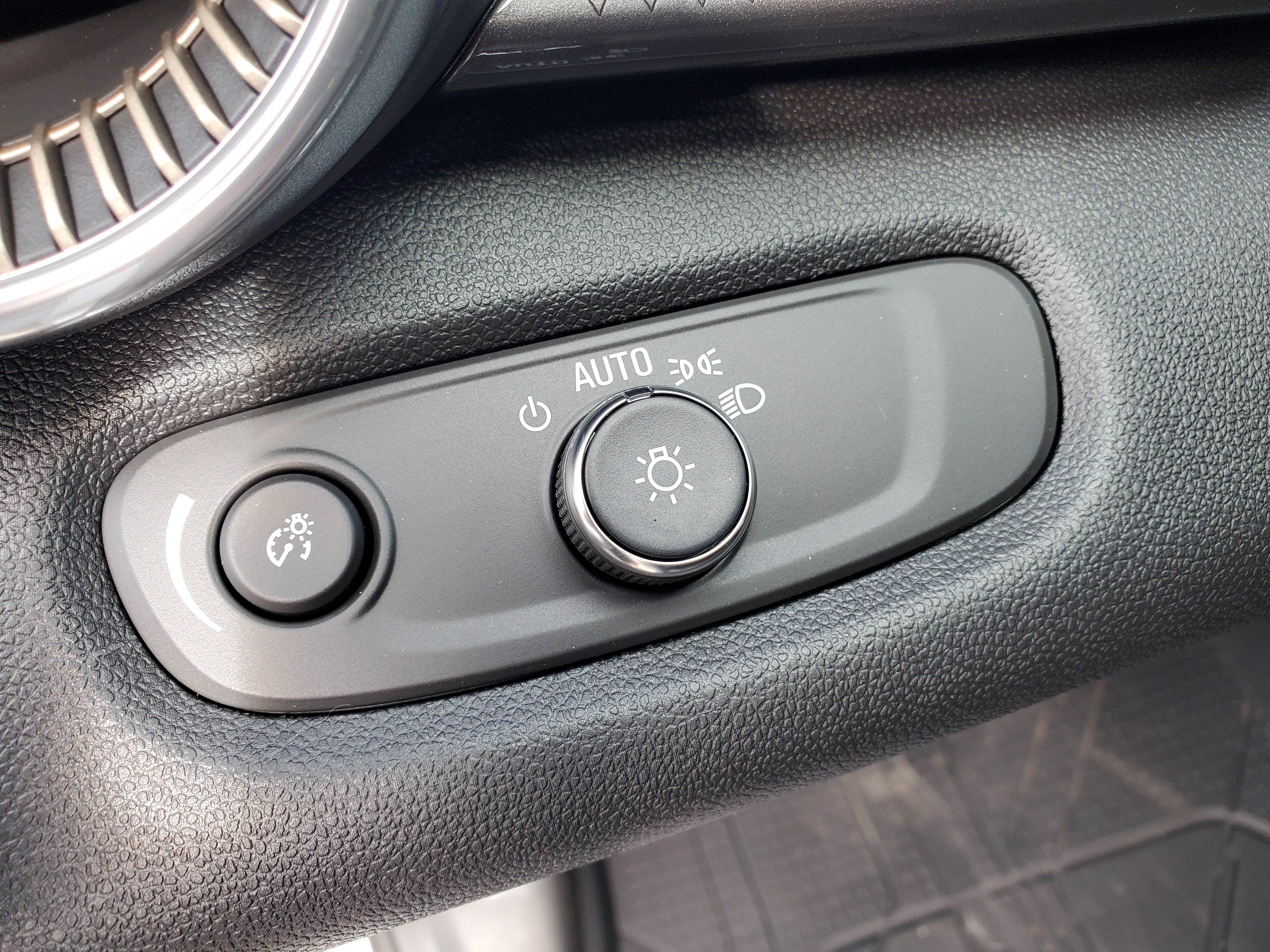 New 2026 Chevrolet Trax ACTIV w/ Driver Confidence Package image 10