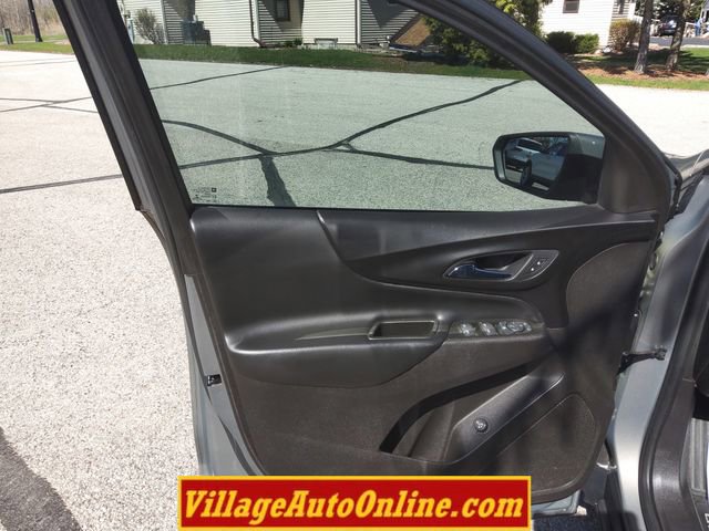 Used 2018 Chevrolet Equinox LT FWD image 12