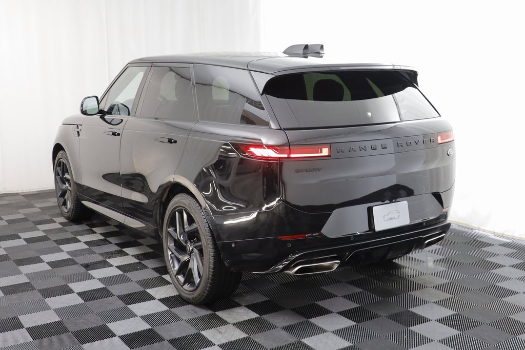 Used 2023 Land Rover Range Rover Sport SE Dynamic image 15