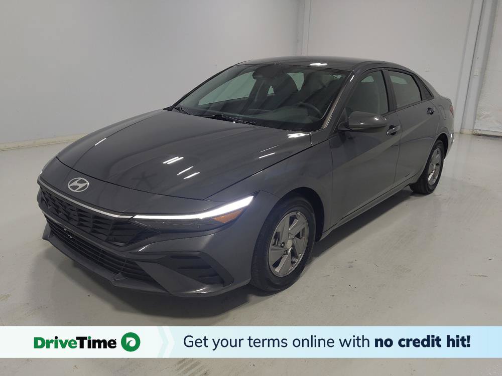 Used 2025 Hyundai Elantra SE FWD image 1