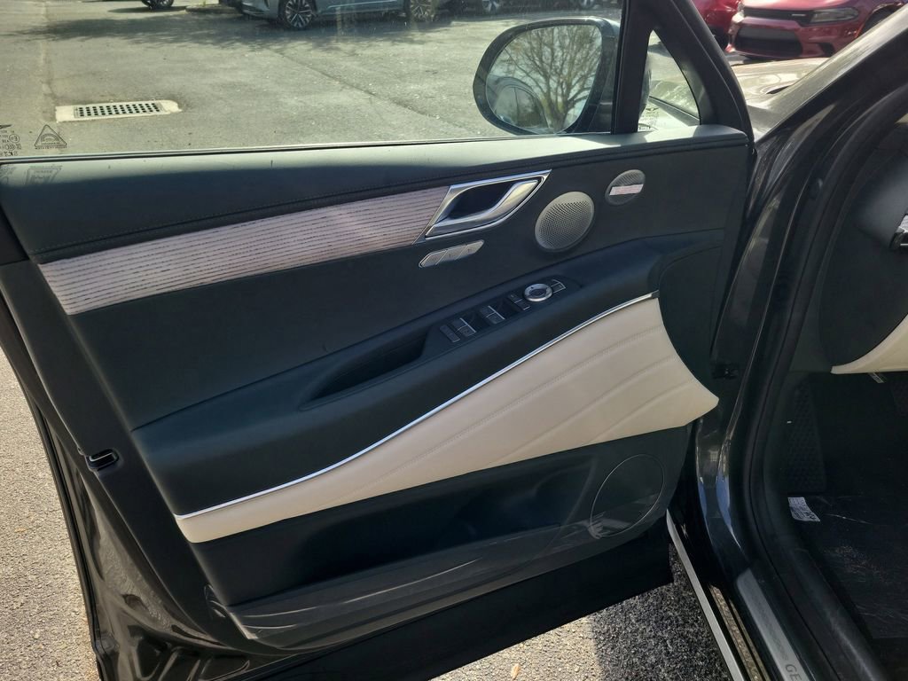 New 2026 Genesis GV80 2.5T Prestige image 7