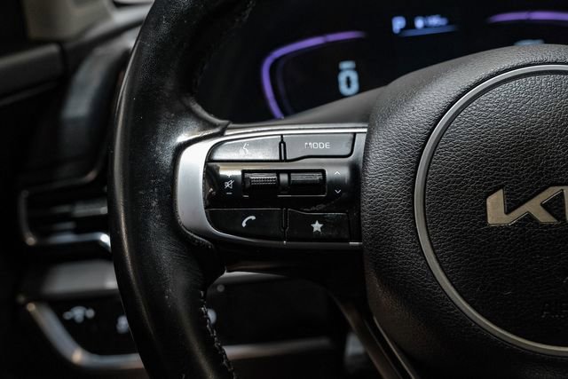Used 2023 Kia Sportage EX image 18