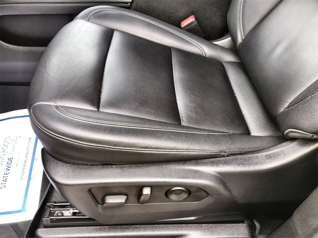 Used 2023 Chevrolet Tahoe Z71 image 12