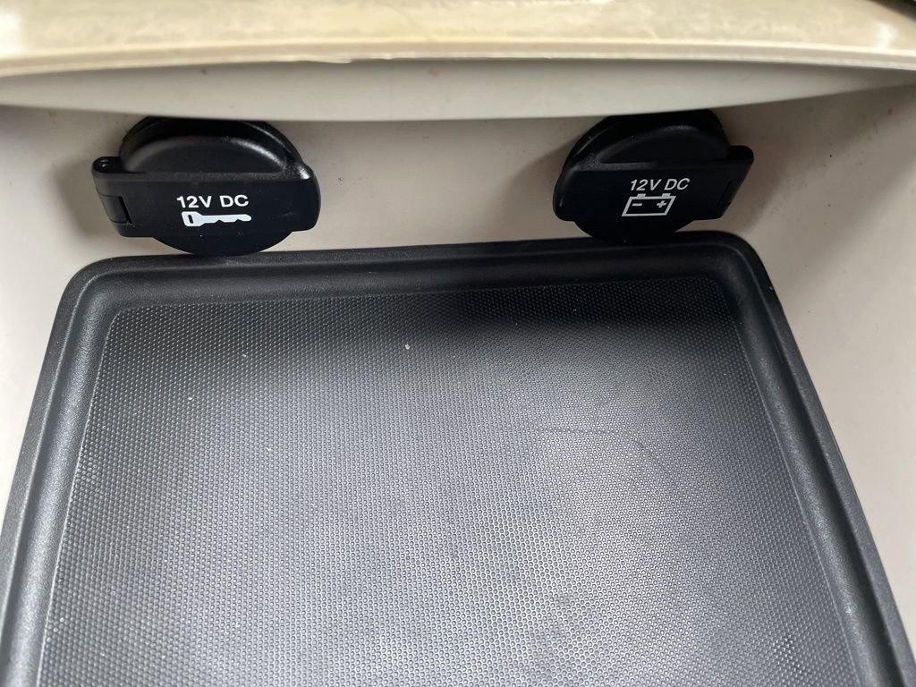 Used 2017 Dodge Grand Caravan SXT image 19