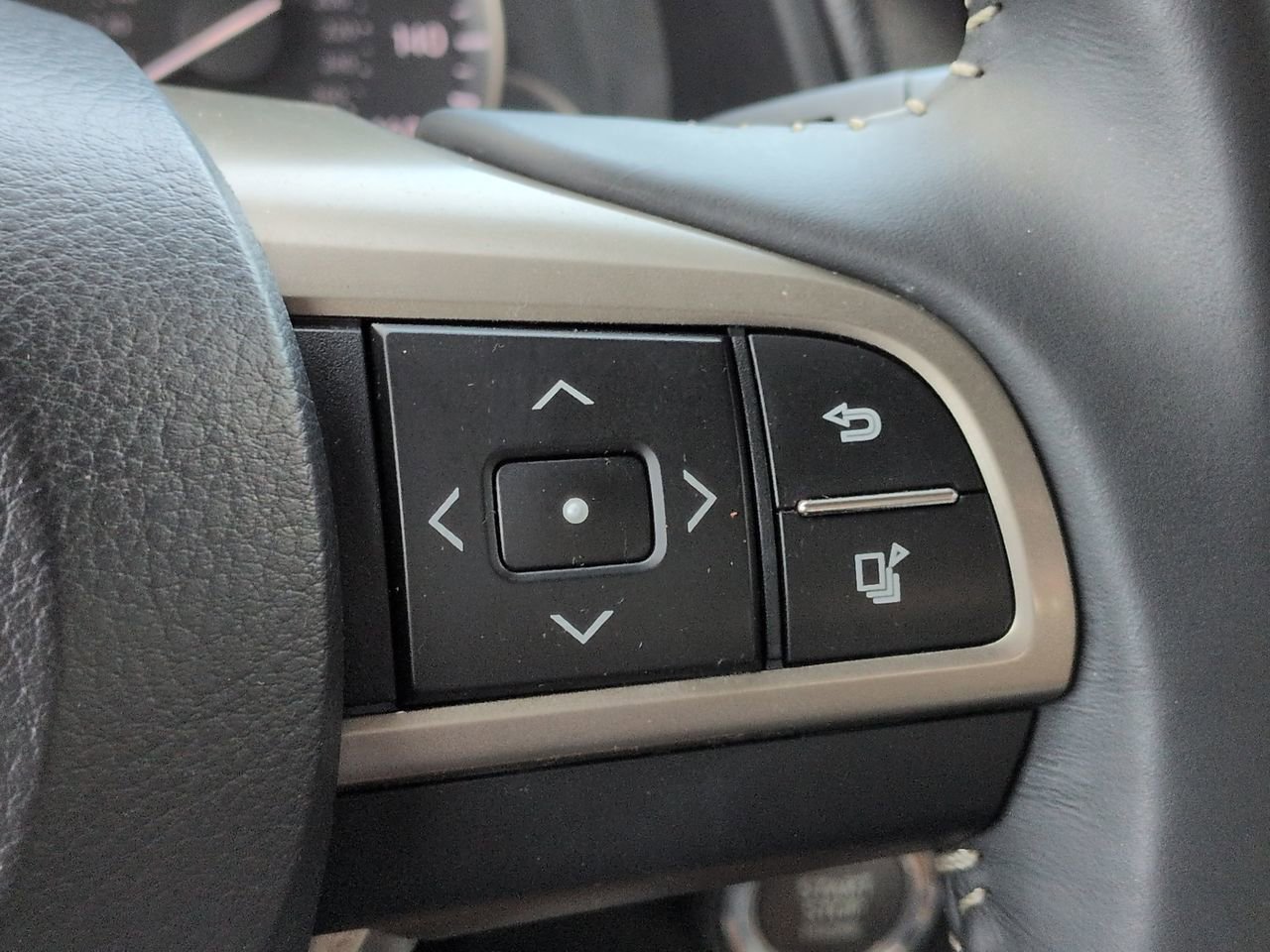 Used 2016 Lexus RX 350 FWD w/ Premium Package image 28