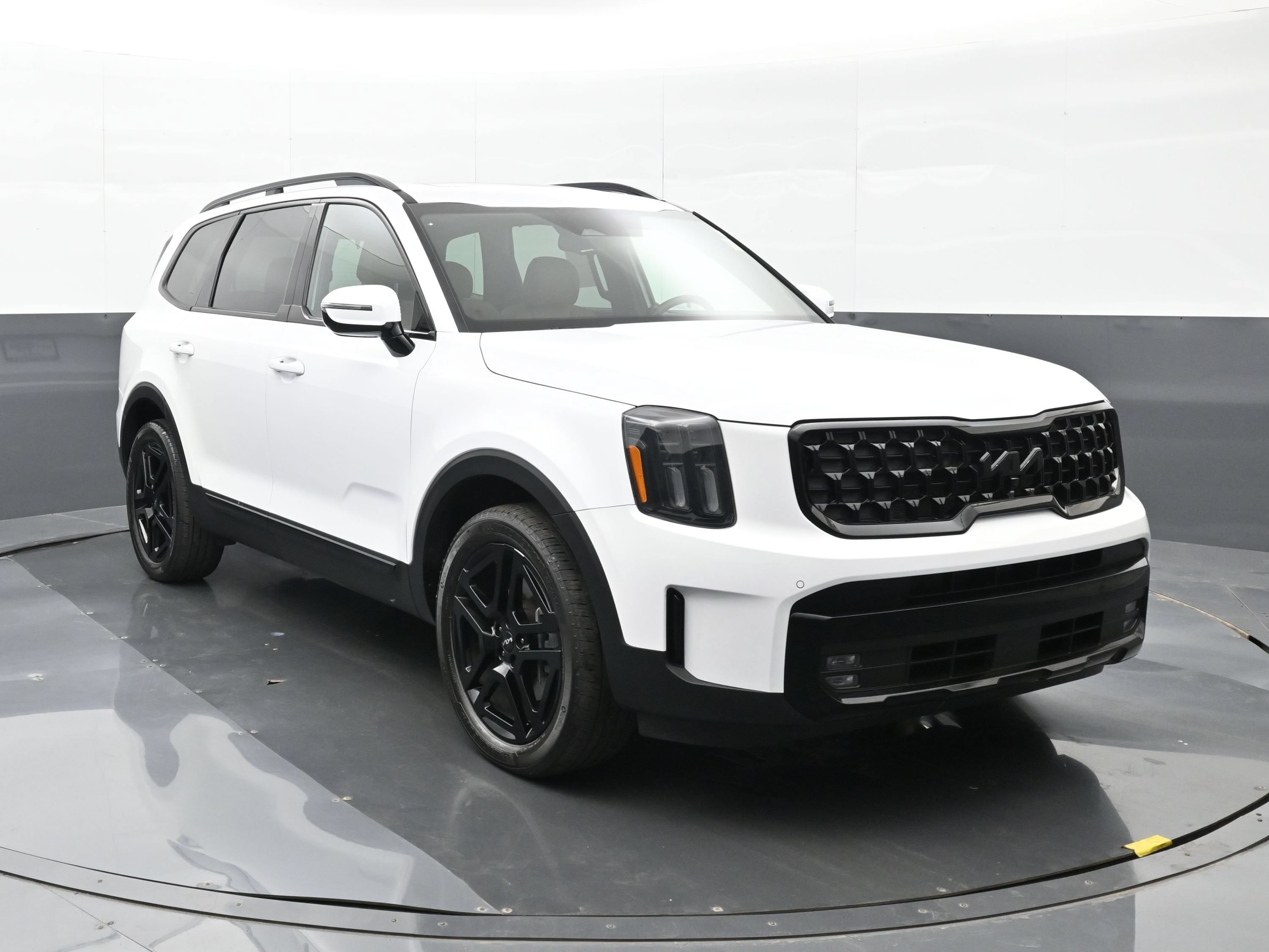 Used 2024 Kia Telluride SX X-Line AWD/4WD image 6