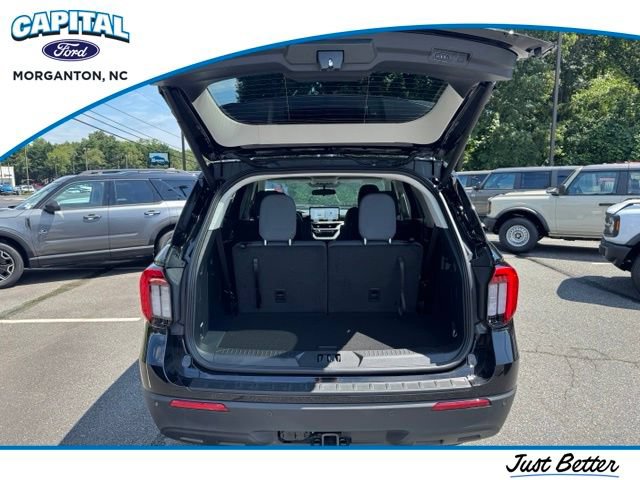New 2026 Ford Explorer Active RWD image 7