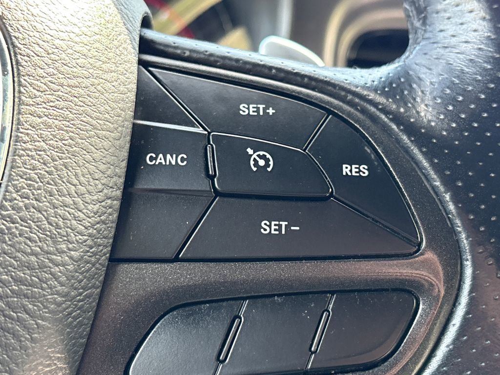 Used 2020 Dodge Charger SXT w/ Driver Convenience Group AWD/4WD image 19